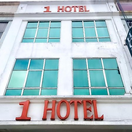 1 Hotel Taman Connaught Куала Лумпур Екстериор снимка