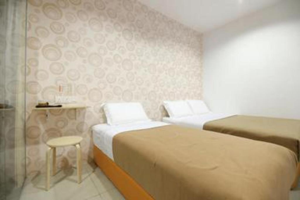 1 Hotel Taman Connaught Куала Лумпур Екстериор снимка