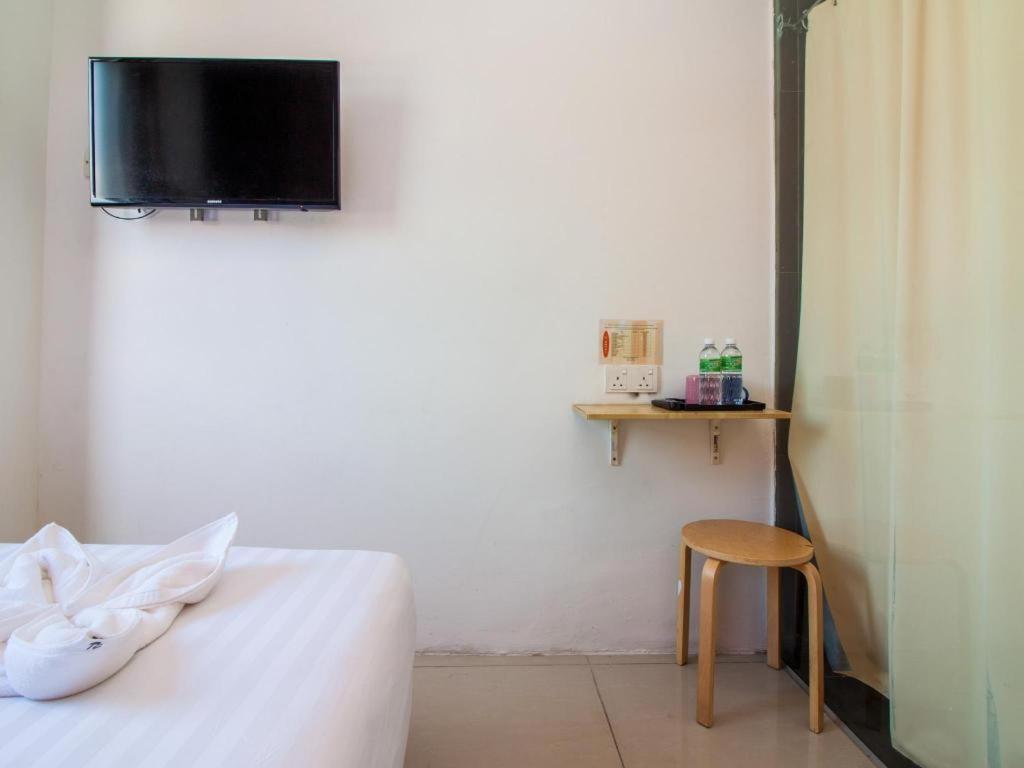 1 Hotel Taman Connaught Куала Лумпур Екстериор снимка