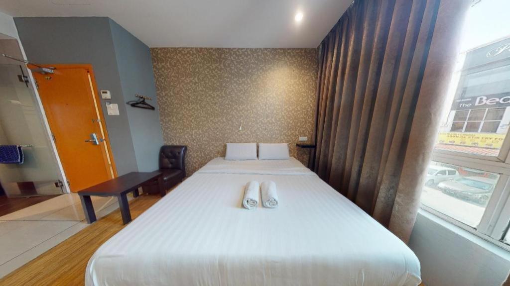 1 Hotel Taman Connaught Куала Лумпур Екстериор снимка