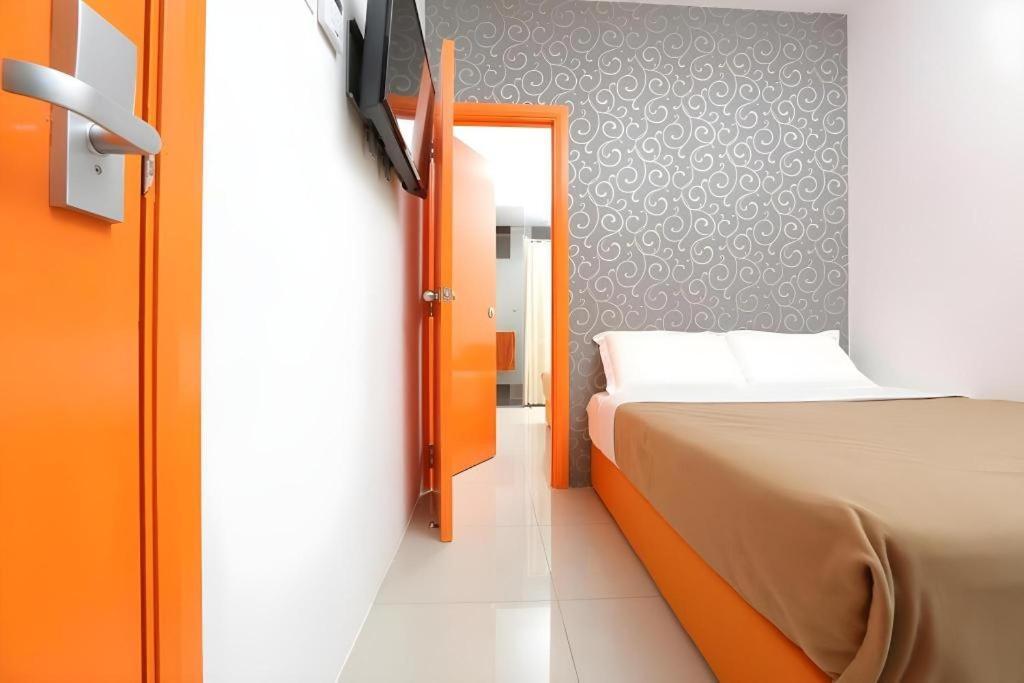 1 Hotel Taman Connaught Куала Лумпур Екстериор снимка