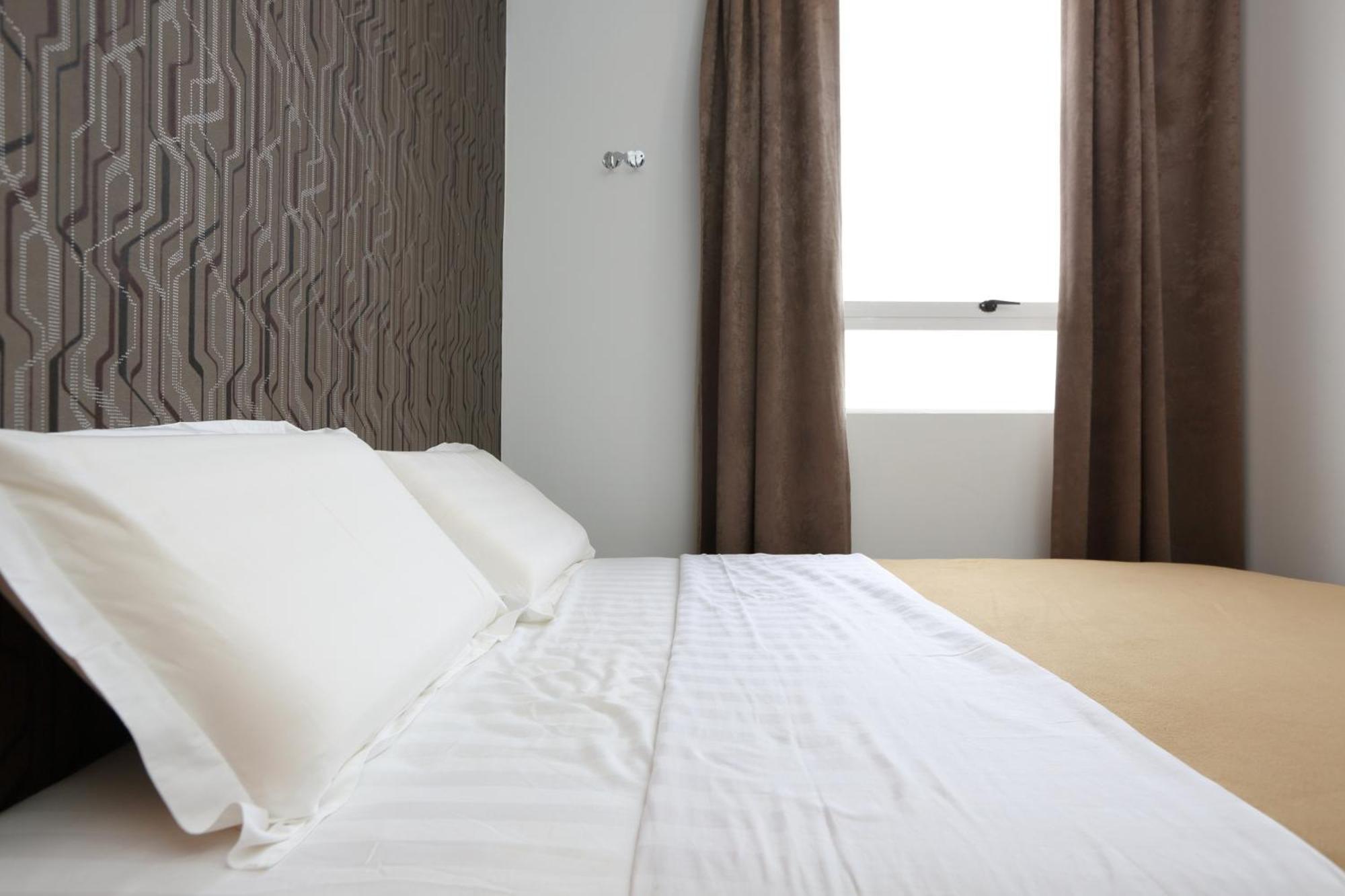 1 Hotel Taman Connaught Куала Лумпур Екстериор снимка