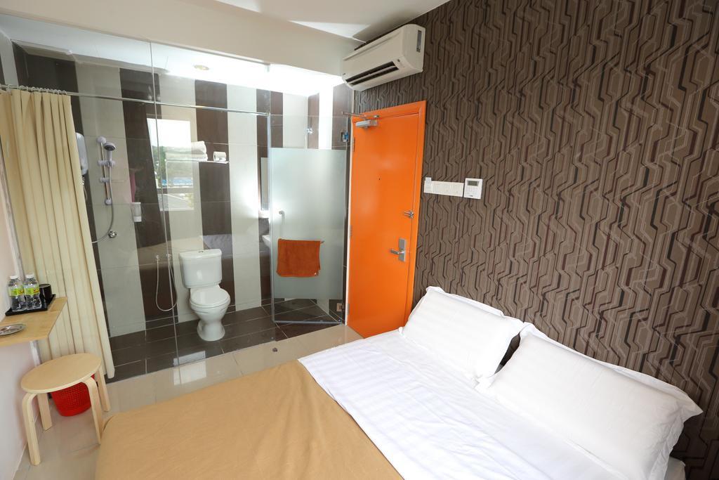 1 Hotel Taman Connaught Куала Лумпур Екстериор снимка